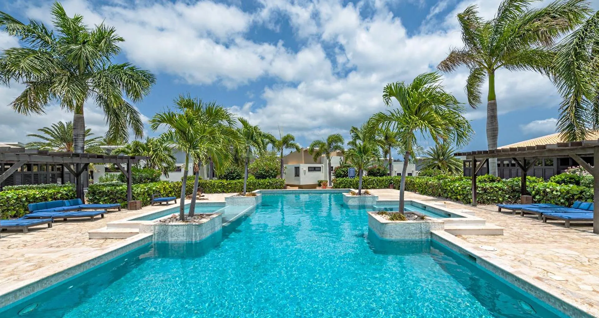 Royal Garden - Blue Bay Golf & Beach Resort Willemstad 0*,